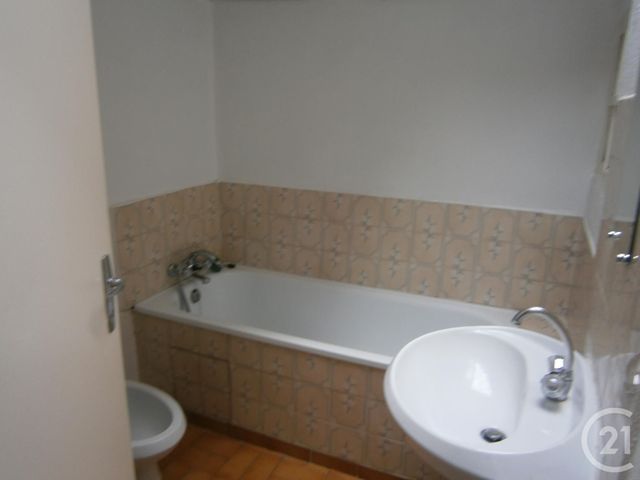 Afficher la photo en grand Appartement F3 à louer - 5 pièces - 62.0 m2 - MIREPOIX - 09 - MIDI-PYRENEES - Century 21 Immo Sud