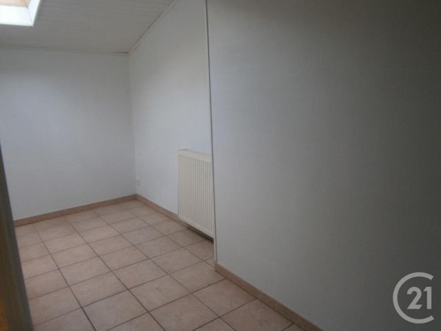 Afficher la photo en grand Appartement F3 à louer - 5 pièces - 62.0 m2 - MIREPOIX - 09 - MIDI-PYRENEES - Century 21 Immo Sud