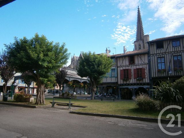 Appartement F2 à louer - 2 pièces - 32.06 m2 - MIREPOIX - 09 - MIDI-PYRENEES - Century 21 Immo Sud Appartement F2 à louer - 2 pièces - 32.06 m2 - MIREPOIX - 09 - MIDI-PYRENEES - Century 21 Immo Sud