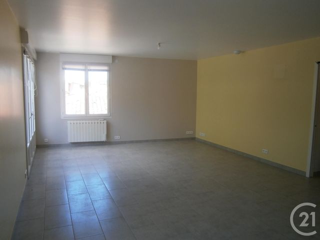 Afficher la photo en grand Appartement F4 à louer - 4 pièces - 87.0 m2 - LAVELANET - 09 - MIDI-PYRENEES - Century 21 Immo Sud