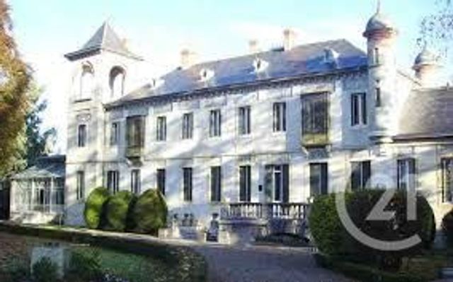 Appartement Studio à louer - 1 pièce - 17.0 m2 - LAVELANET - 09 - MIDI-PYRENEES - Century 21 Immo Sud