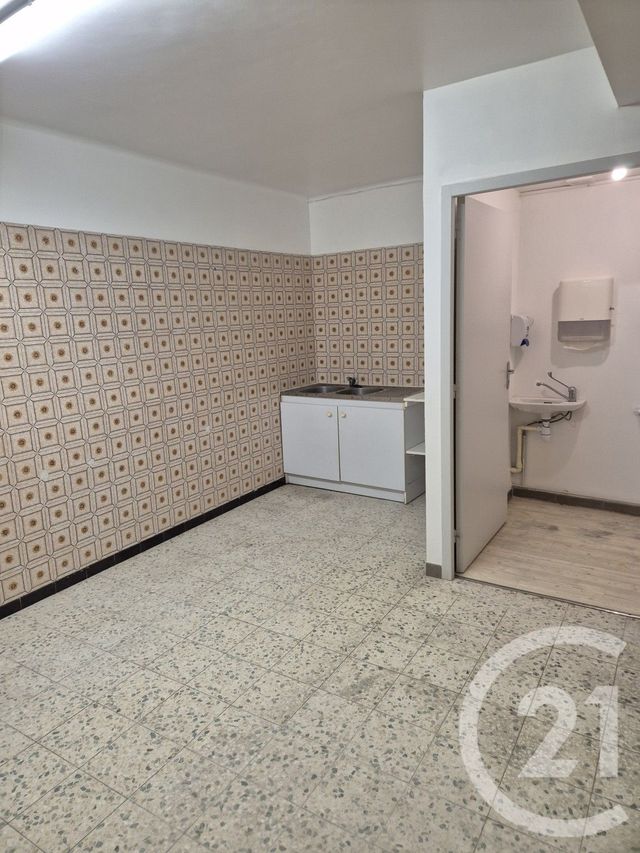 commerce à louer - 150.0 m2 - LAROQUE D OLMES - 09 - MIDI-PYRENEES - Century 21 Immo Sud