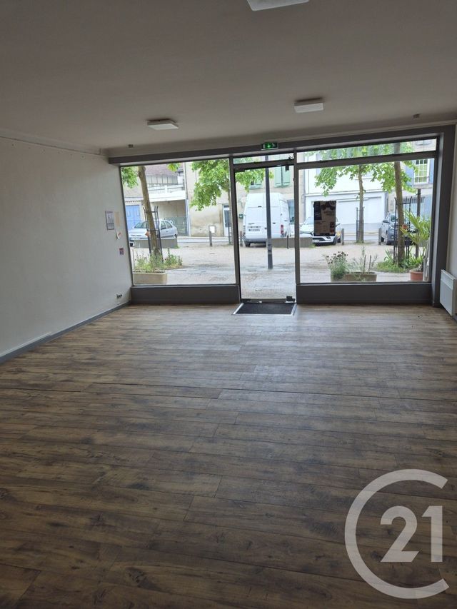 commerce à louer - 150.0 m2 - LAROQUE D OLMES - 09 - MIDI-PYRENEES - Century 21 Immo Sud