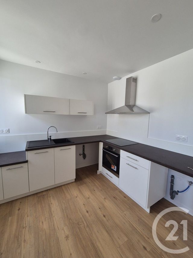 Appartement T3 à louer - 3 pièces - 64.8 m2 - LERAN - 09 - MIDI-PYRENEES - Century 21 Immo Sud