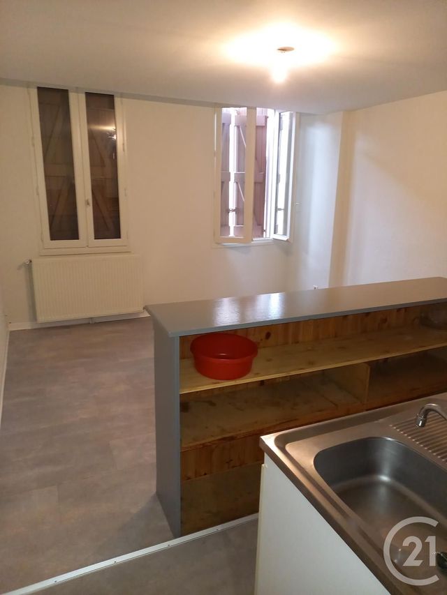 Appartement T2 à louer - 2 pièces - 36.67 m2 - PAMIERS - 09 - MIDI-PYRENEES - Century 21 Immo Sud