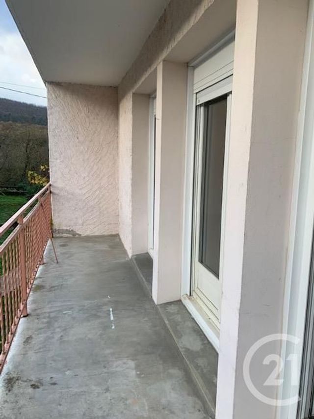 Appartement F5 à louer - 5 pièces - 108.0 m2 - LAROQUE D OLMES - 09 - MIDI-PYRENEES - Century 21 Immo Sud
