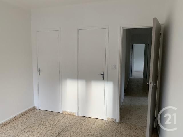 Appartement F5 à louer - 5 pièces - 108.0 m2 - LAROQUE D OLMES - 09 - MIDI-PYRENEES - Century 21 Immo Sud
