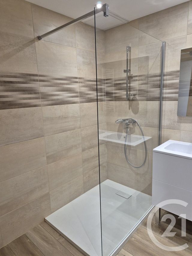 maison à louer - 6 pièces - 158.0 m2 - LA CASSAIGNE - 11 - LANGUEDOC-ROUSSILLON - Century 21 Immo Sud