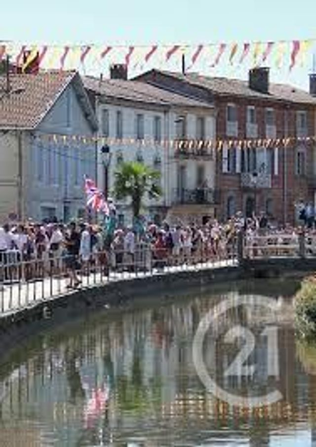 Appartement T2 à louer - 2 pièces - 44.0 m2 - PAMIERS - 09 - MIDI-PYRENEES - Century 21 Immo Sud