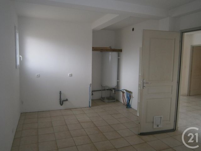 Appartement F4 à louer - 4 pièces - 116.0 m2 - LAVELANET - 09 - MIDI-PYRENEES - Century 21 Immo Sud