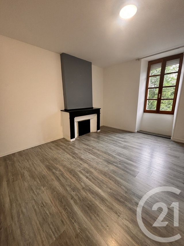 Appartement T3 à louer - 3 pièces - 74.0 m2 - BESSET - 09 - MIDI-PYRENEES - Century 21 Immo Sud
