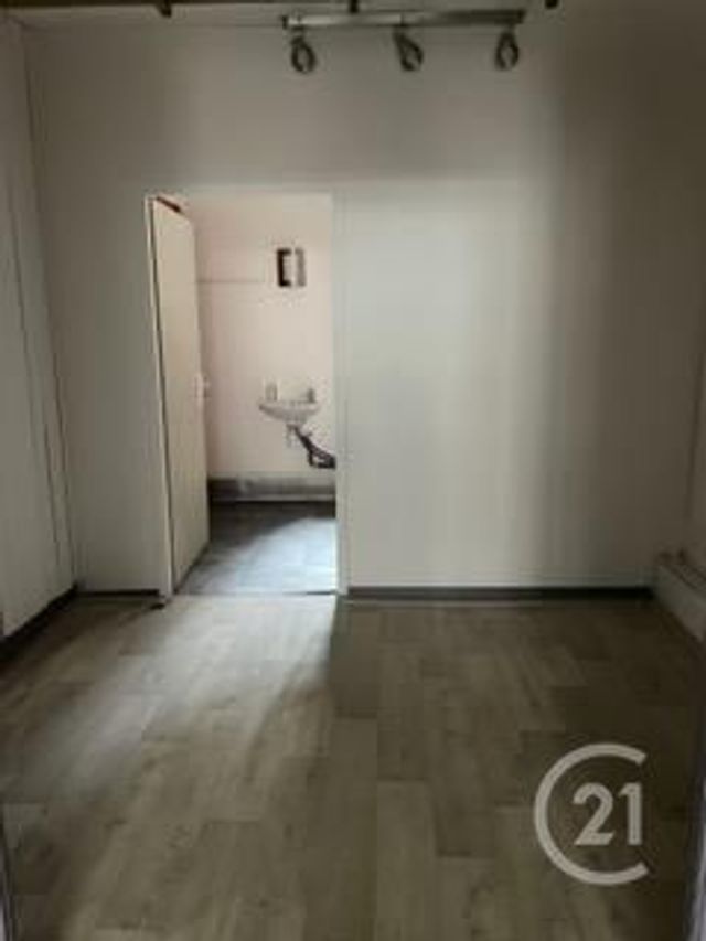 Appartement Atelier d'artiste à louer - 2 pièces - 65.0 m2 - MIREPOIX - 09 - MIDI-PYRENEES - Century 21 Immo Sud