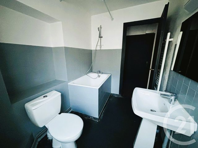 Appartement Studio à louer - 1 pièce - 27.4 m2 - LAVELANET - 09 - MIDI-PYRENEES - Century 21 Immo Sud