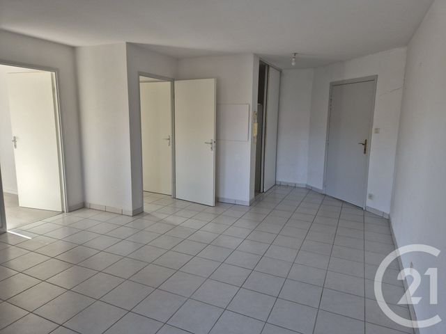 Appartement T2 à louer - 2 pièces - 52.0 m2 - LAVELANET - 09 - MIDI-PYRENEES - Century 21 Immo Sud