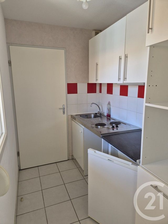 Appartement T2 à louer - 2 pièces - 52.0 m2 - LAVELANET - 09 - MIDI-PYRENEES - Century 21 Immo Sud