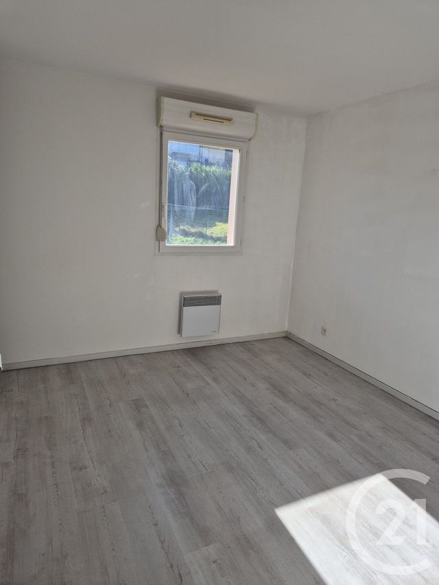 Appartement T2 à louer - 2 pièces - 52.0 m2 - LAVELANET - 09 - MIDI-PYRENEES - Century 21 Immo Sud