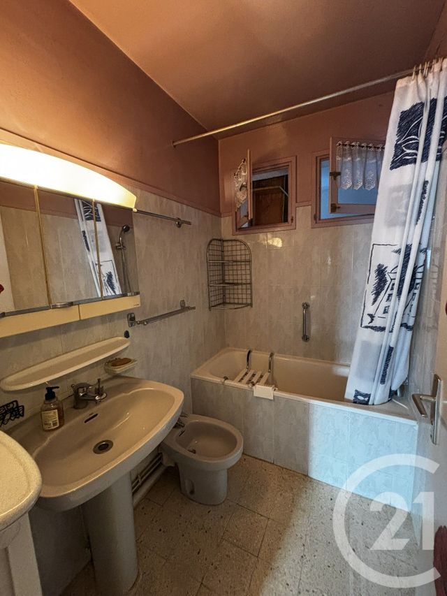 Appartement T3 à louer - 3 pièces - 61.46 m2 - LAVELANET - 09 - MIDI-PYRENEES - Century 21 Immo Sud
